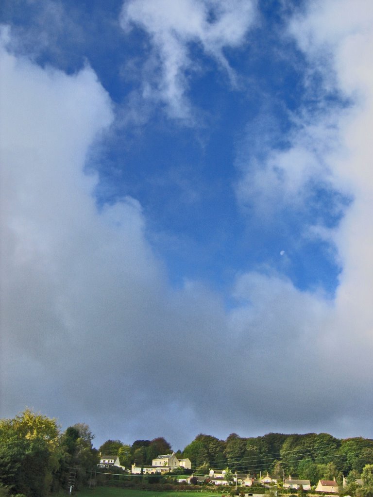 Randwick, clouds, moon.