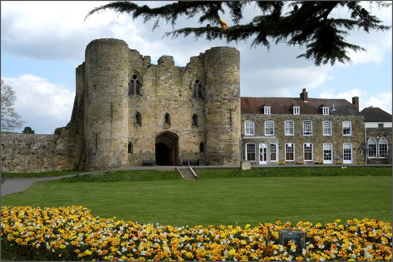 Gatehouse, Tonbridge Castle. (13th century.)