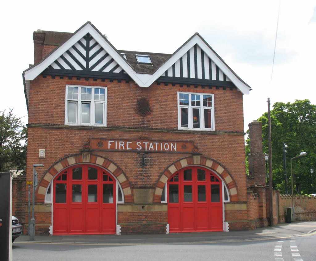 Fire station building, Tonbridge, May 2009