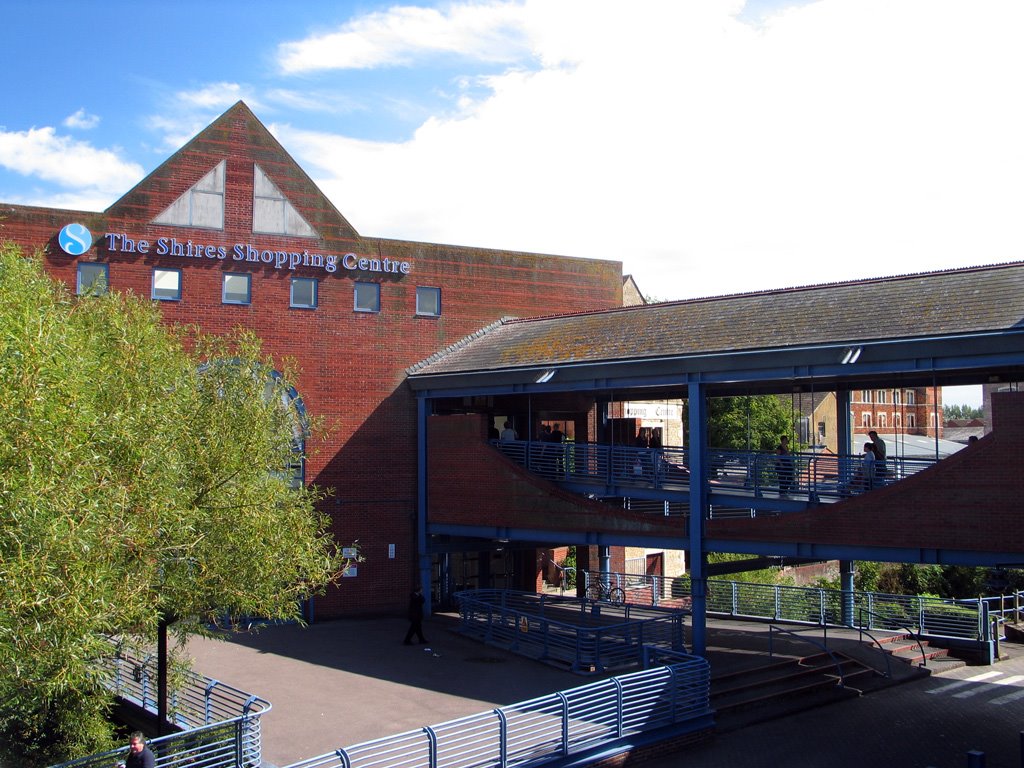 Trowbridge - The Shires Shopping Centre