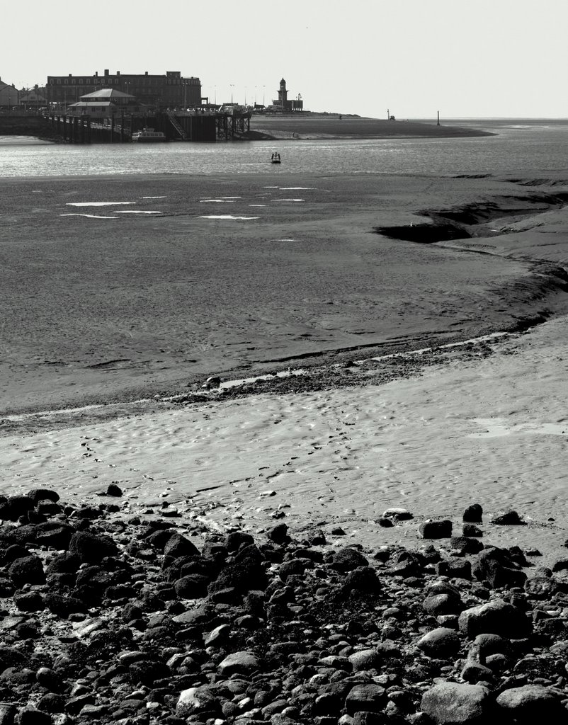 LOOKING ACROSS TO FLEETWOOD FROM NOTT END