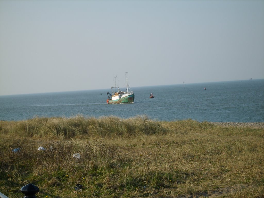 Trawler Entering Fleetwood