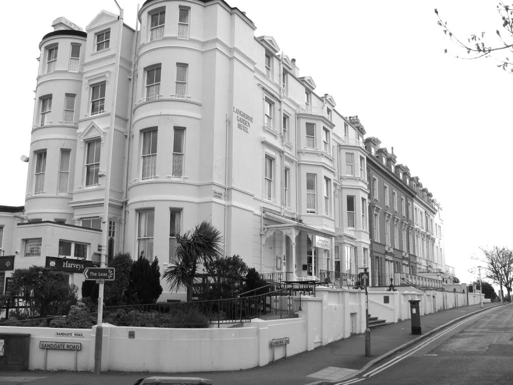 Langhorne Gardens en perspective vers la mer