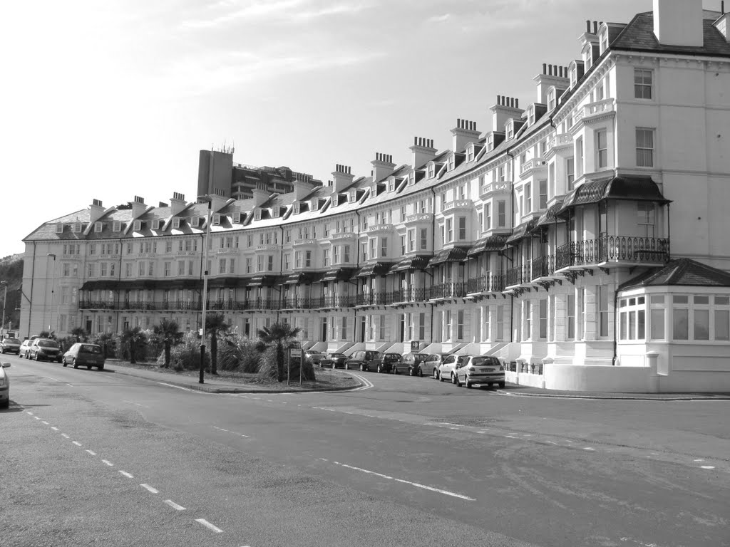 Marine Crescent