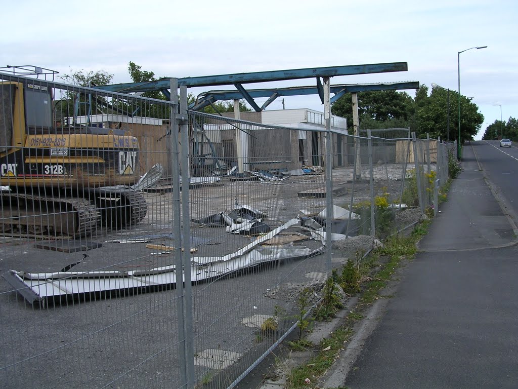 Kirklake Rd Taken July 2003 Old Garage Being Demolished