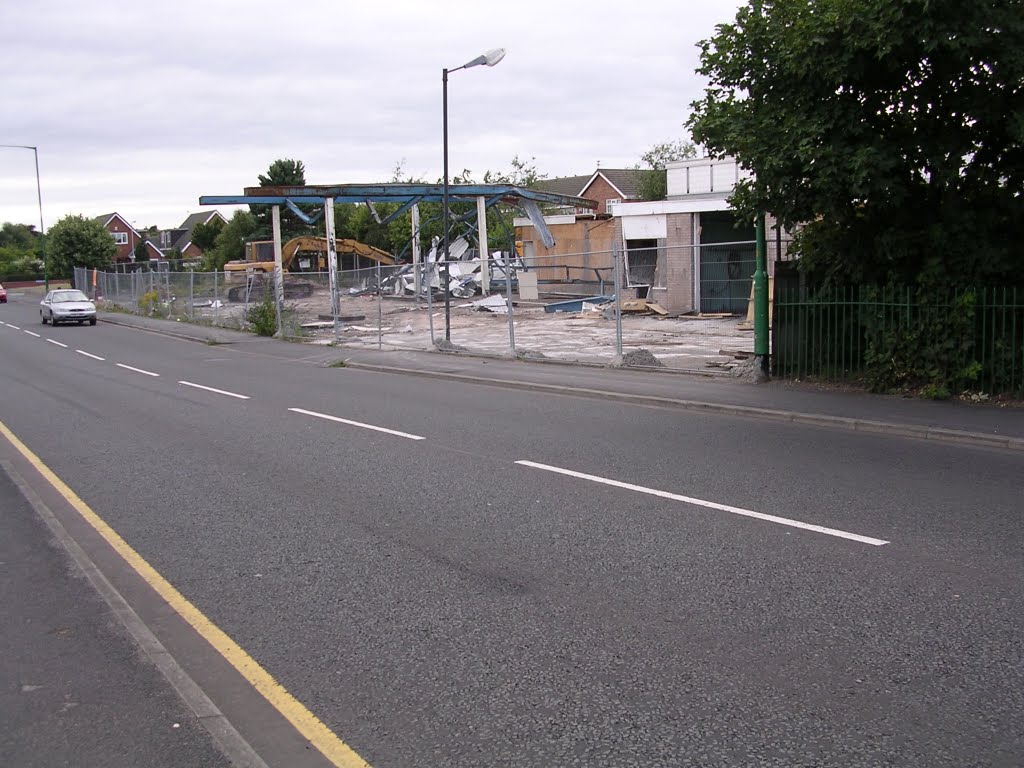 Kirklake Rd Taken July 2003 Old Garage Being Demolished