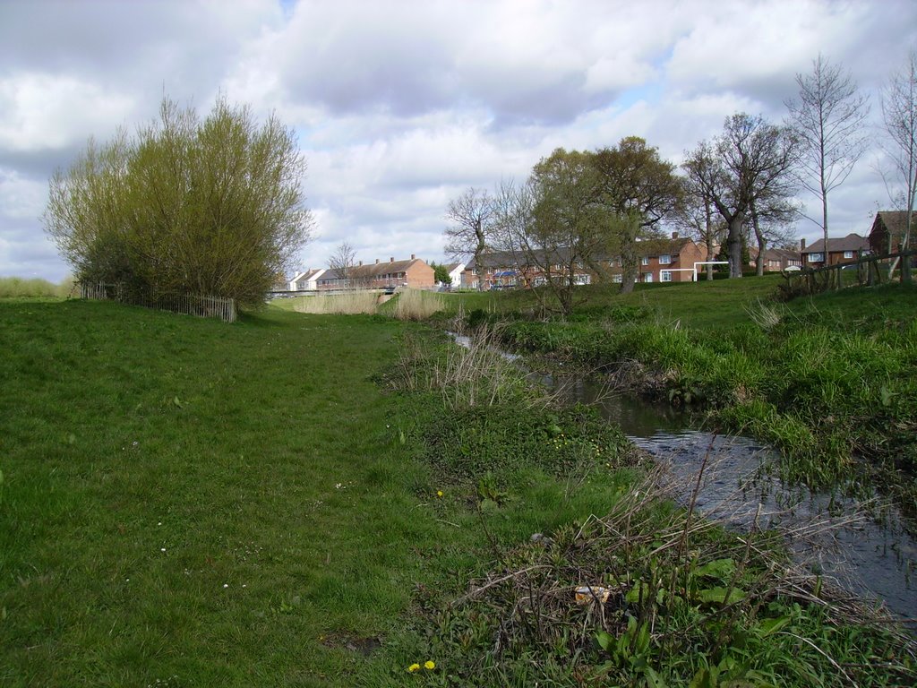 hermitage stream looking towards chalton cresent