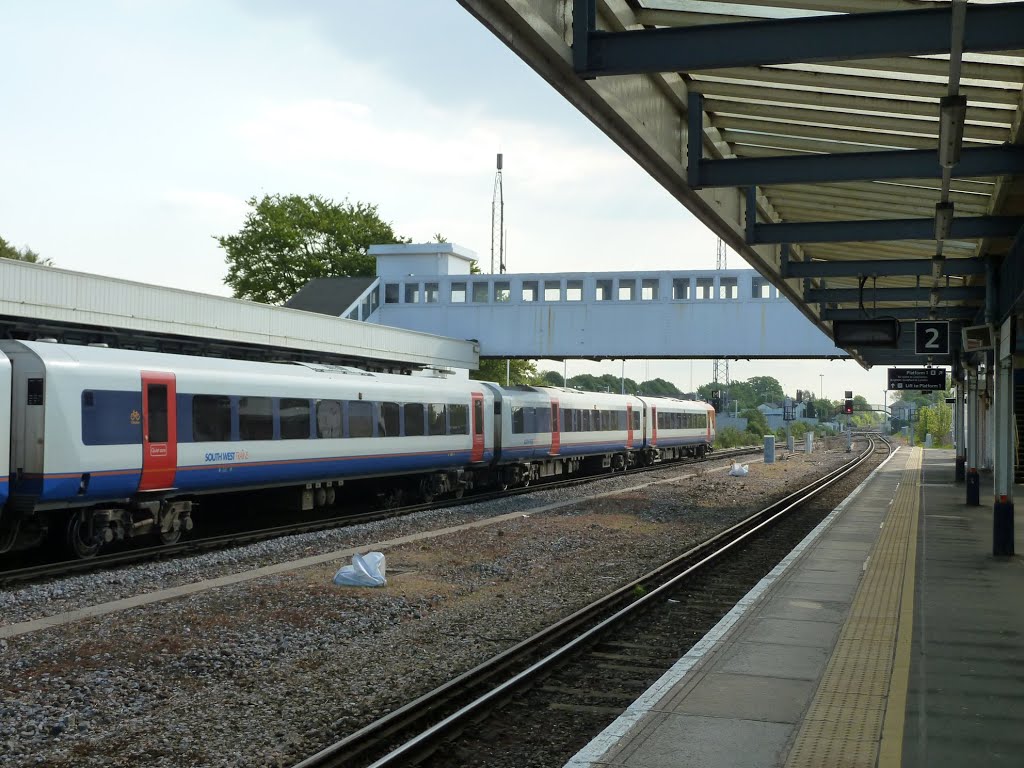 28-04-2011. Havant railway station, looking east.