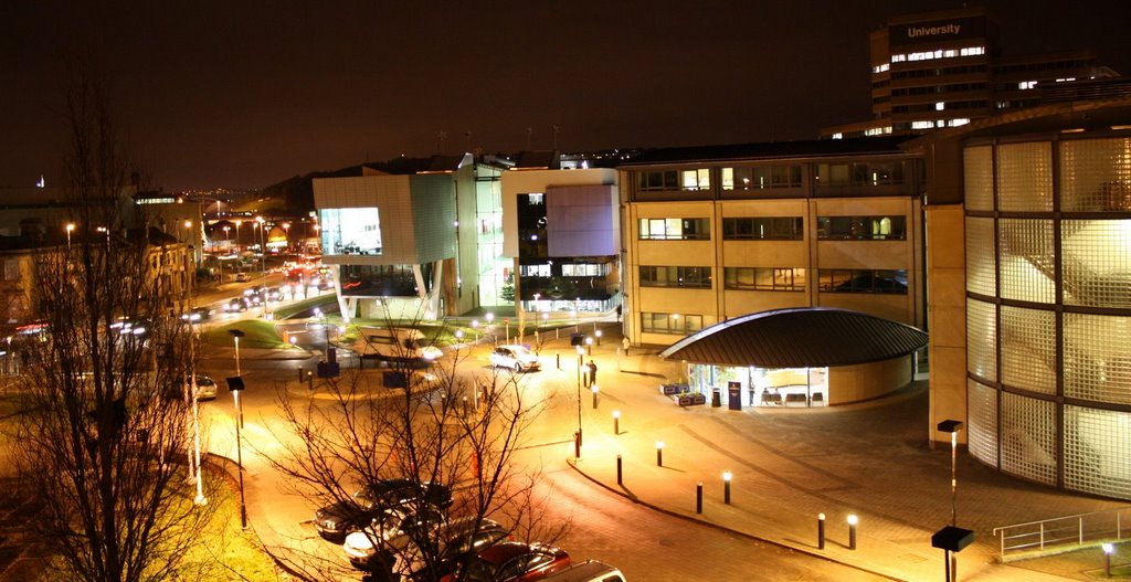 University main entrance viewed from West Building