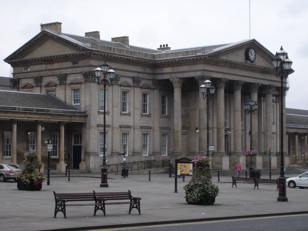 Huddersfield railway station