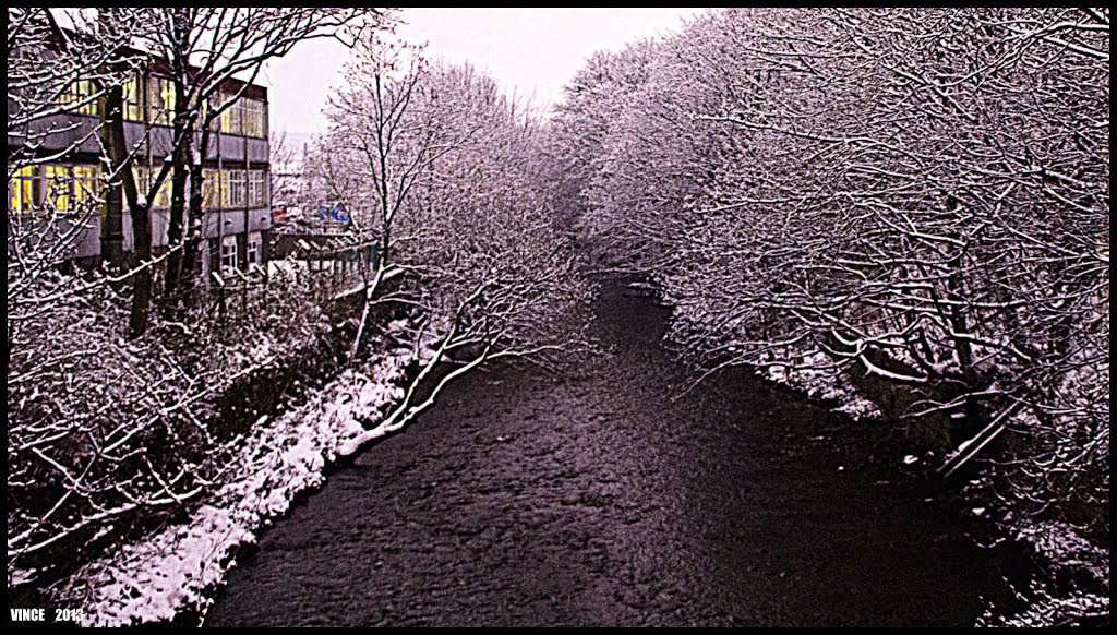Snow and the river Colne
