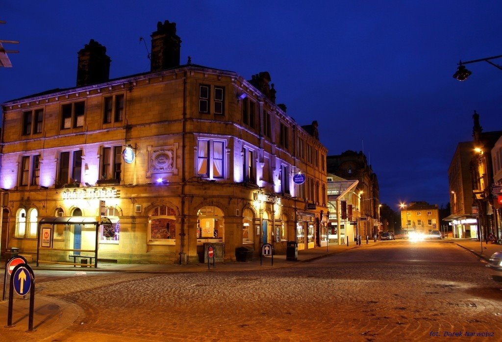 WhiteHorse Southgate  -  HALIFAX
