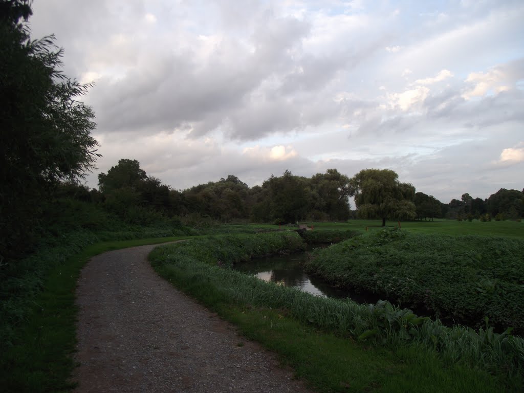 Golf ground