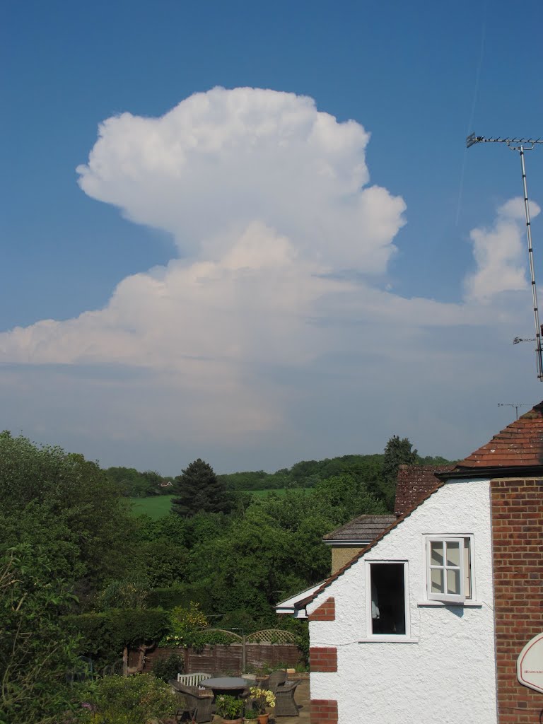 Convection hunters porn ? Mushroom cloud@Harpenden