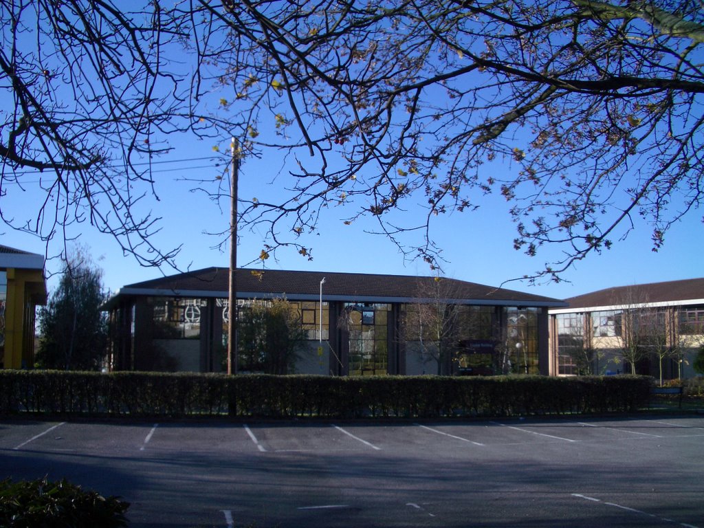 Lindop Building in college lane University of Hertfordshire