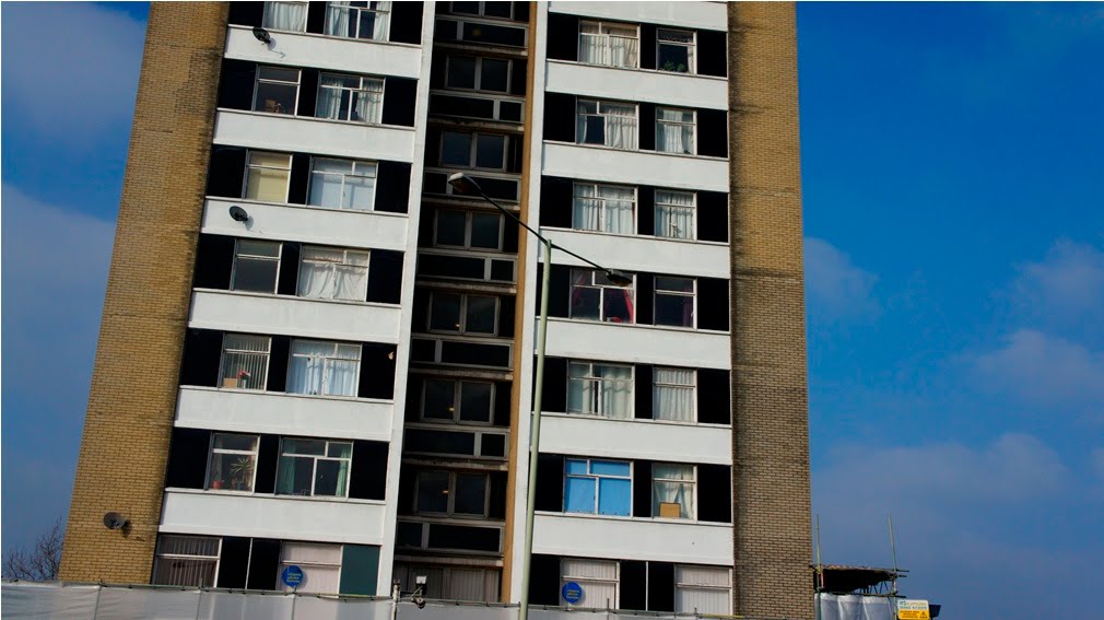 Tower block,  Queensway - HATFIELD