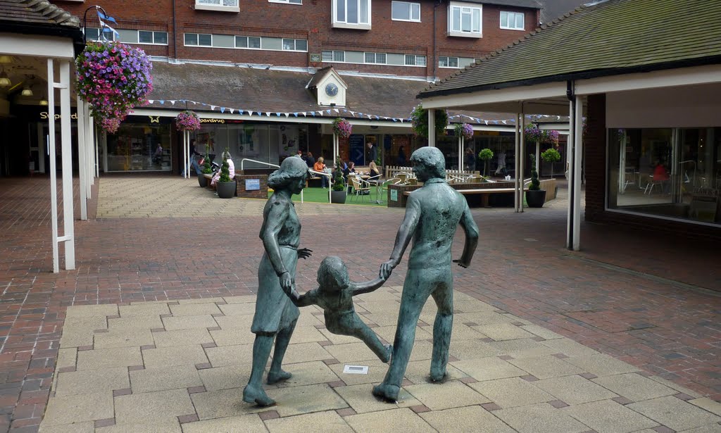 ORCHARD SHOPPING CENTRE HAYWARDS HEATH
