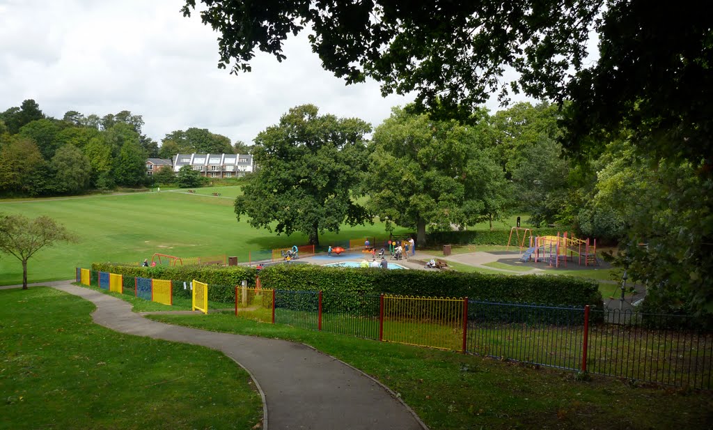 VICTORIA PARK HAYWARDS HEATH