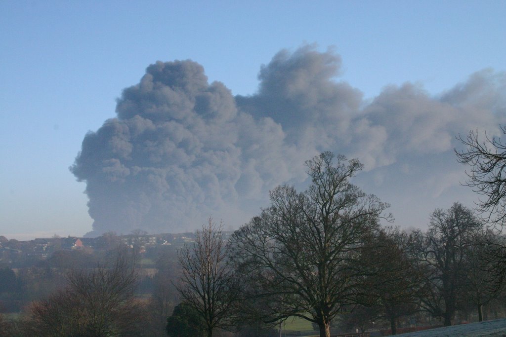 Fuel depot fire viewed from Gadebridge Park