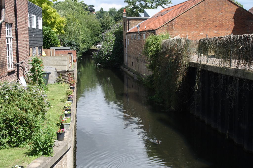 Canal, Hertford