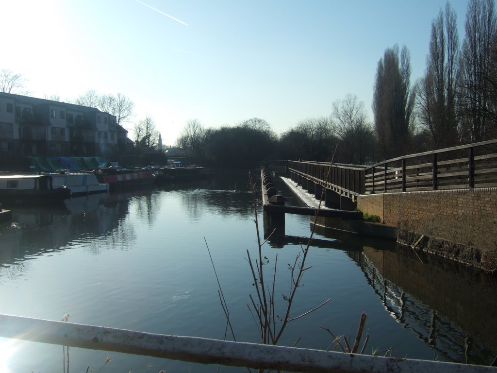 Bengeo Weir, River Lee, Hertford