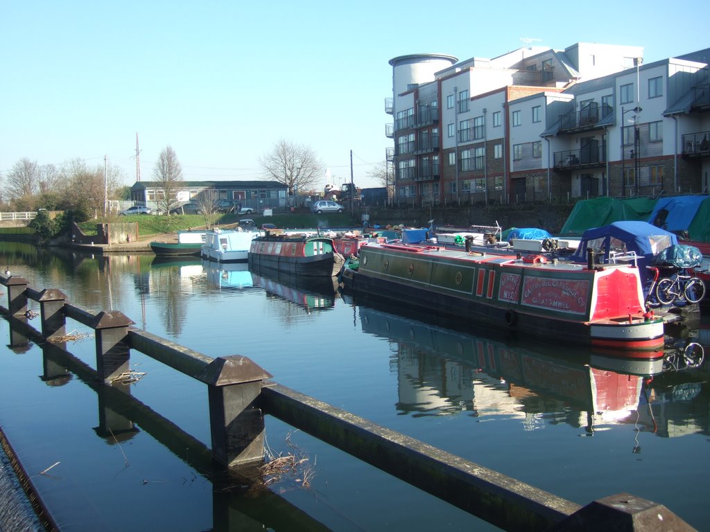 River Lee, Hertford