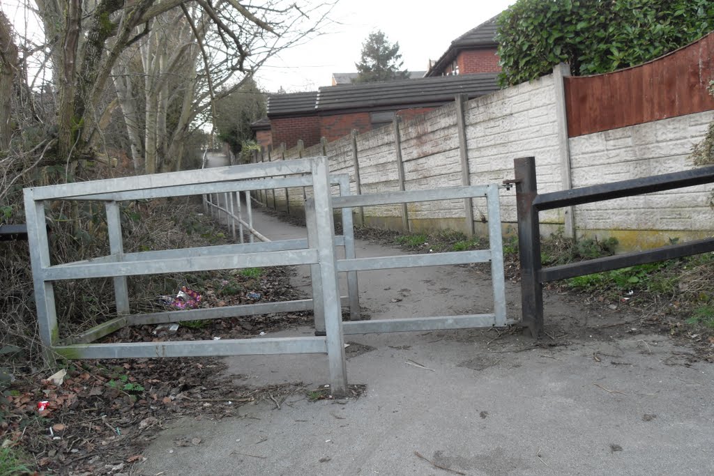 Footpath Shortcut (W)