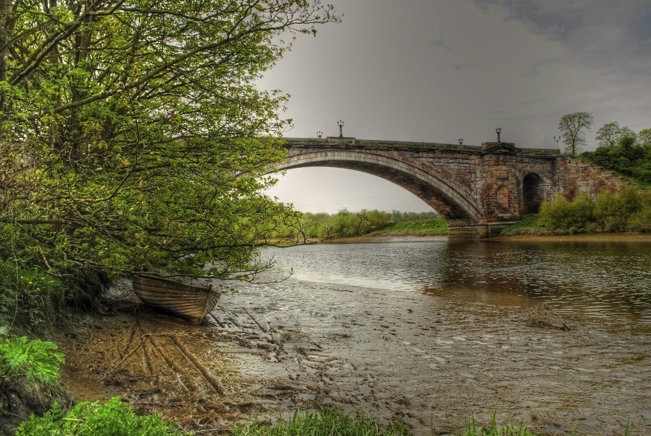 Grosvenor Bridge