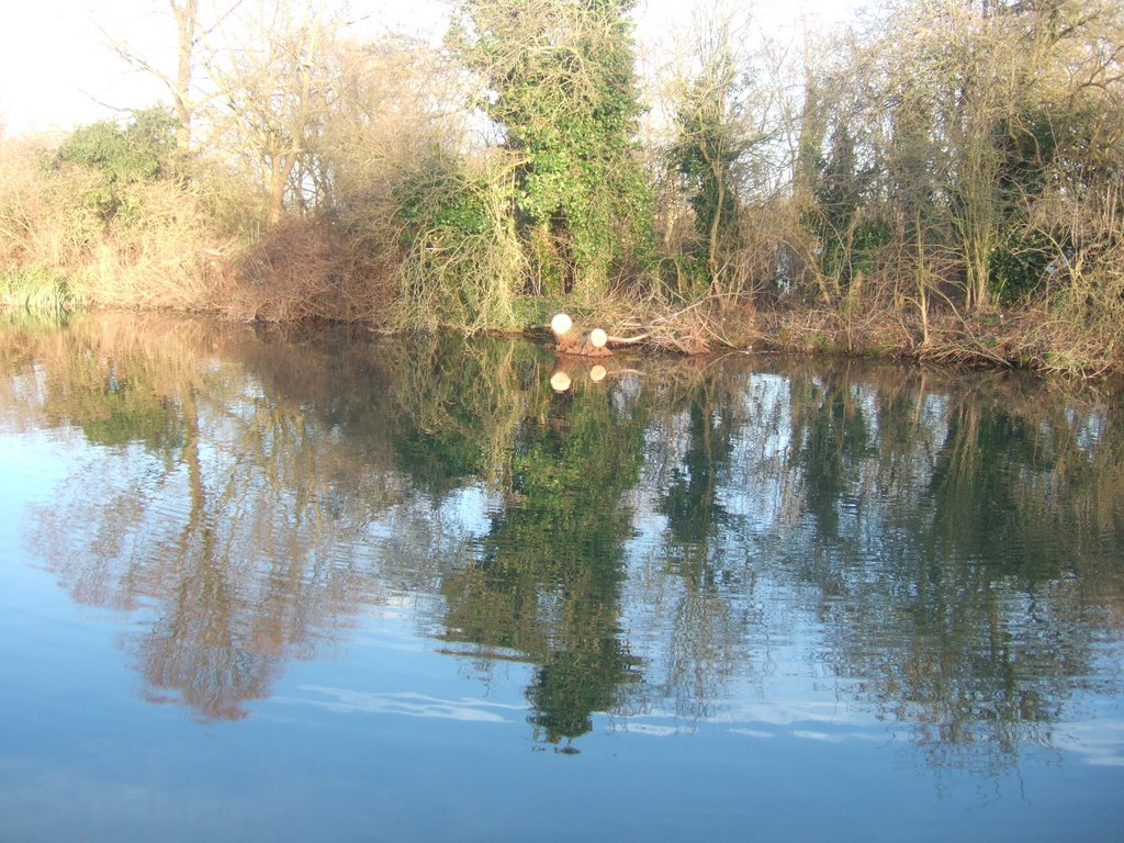 River Lee Navigation, Turnford