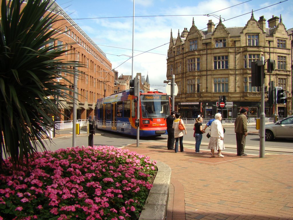Supertram heading towards Church Street from West Street, Sheffield S1