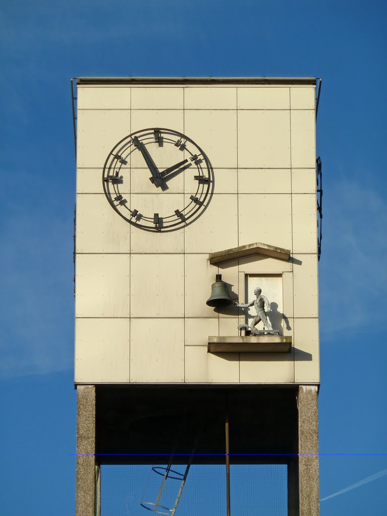 Clock, Shipley