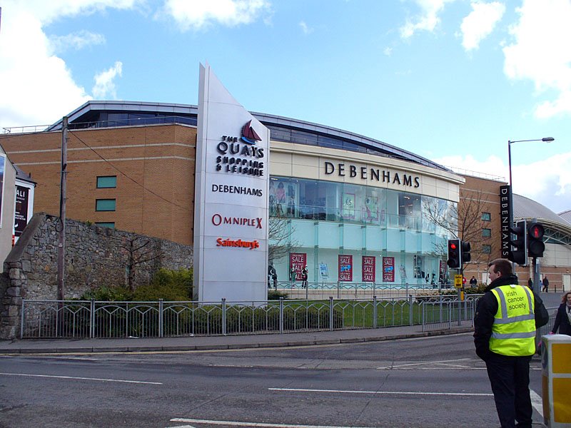 Newry, Quay shoping centre