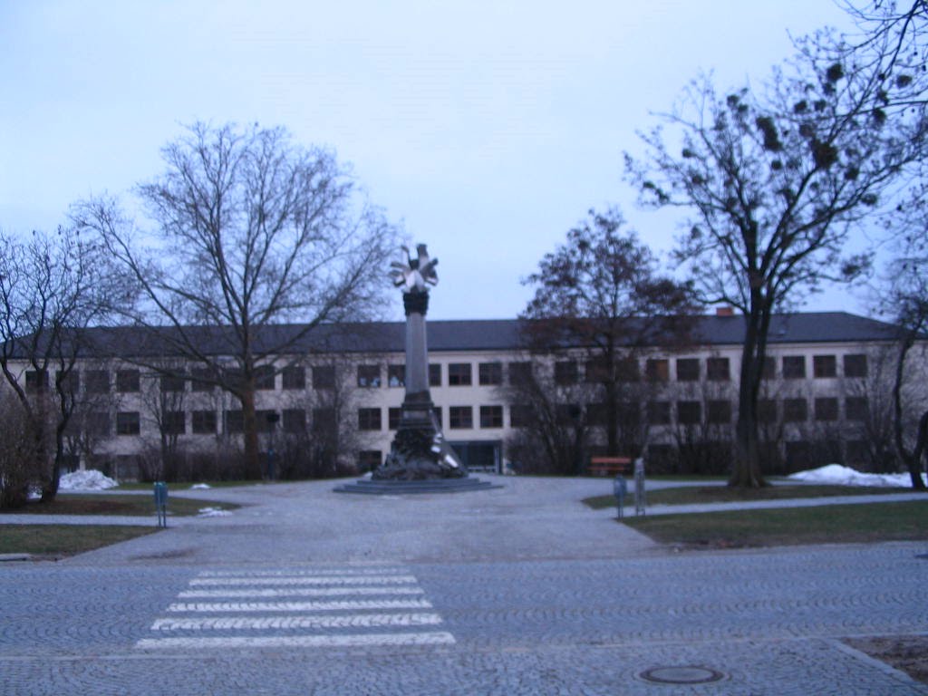 Eisenstad, tartományház előtt