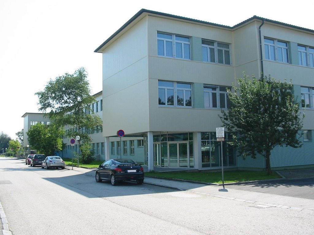 Bundesgymnasium – Vorderansicht
