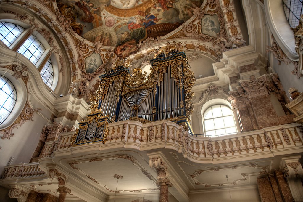 Innsbruck dome - (www.shamanphoto.com)