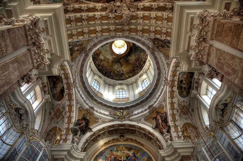 Innsbruck dome - (www.shamanphoto.com)
