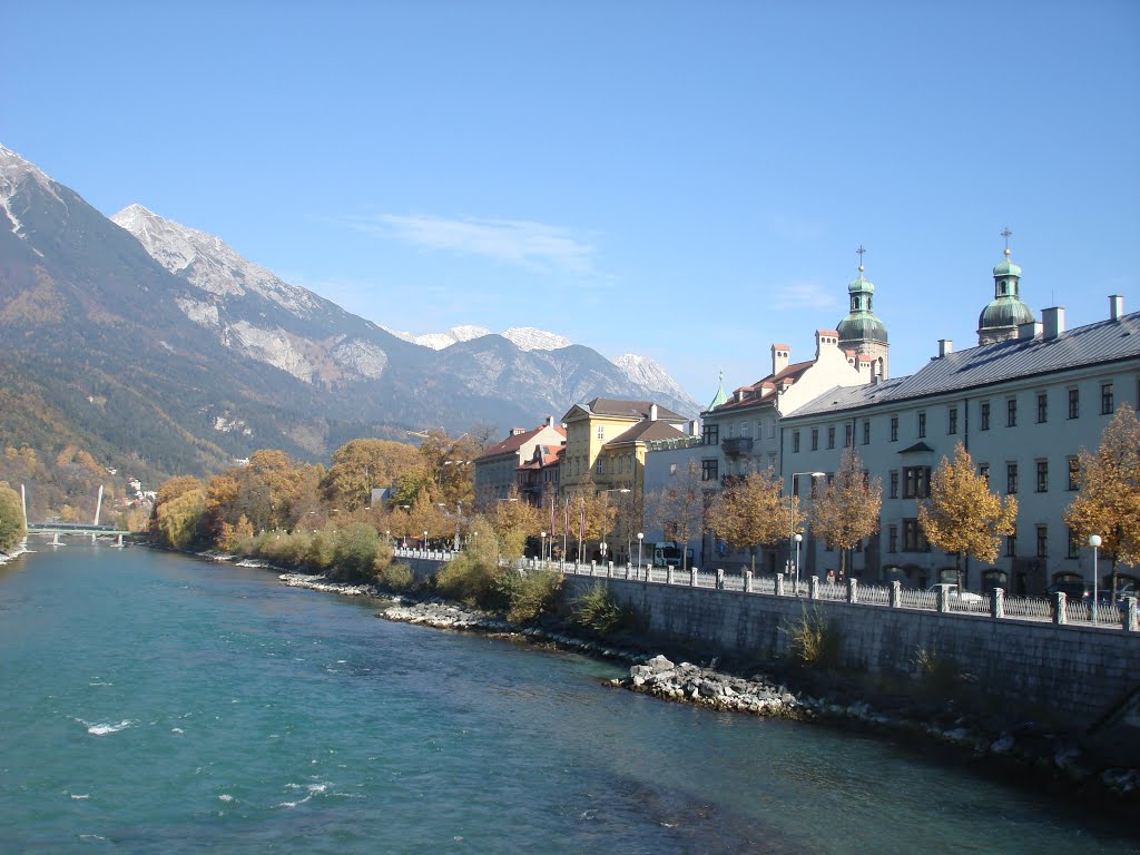 Lungofiume Inn a Innsbruck - Austria