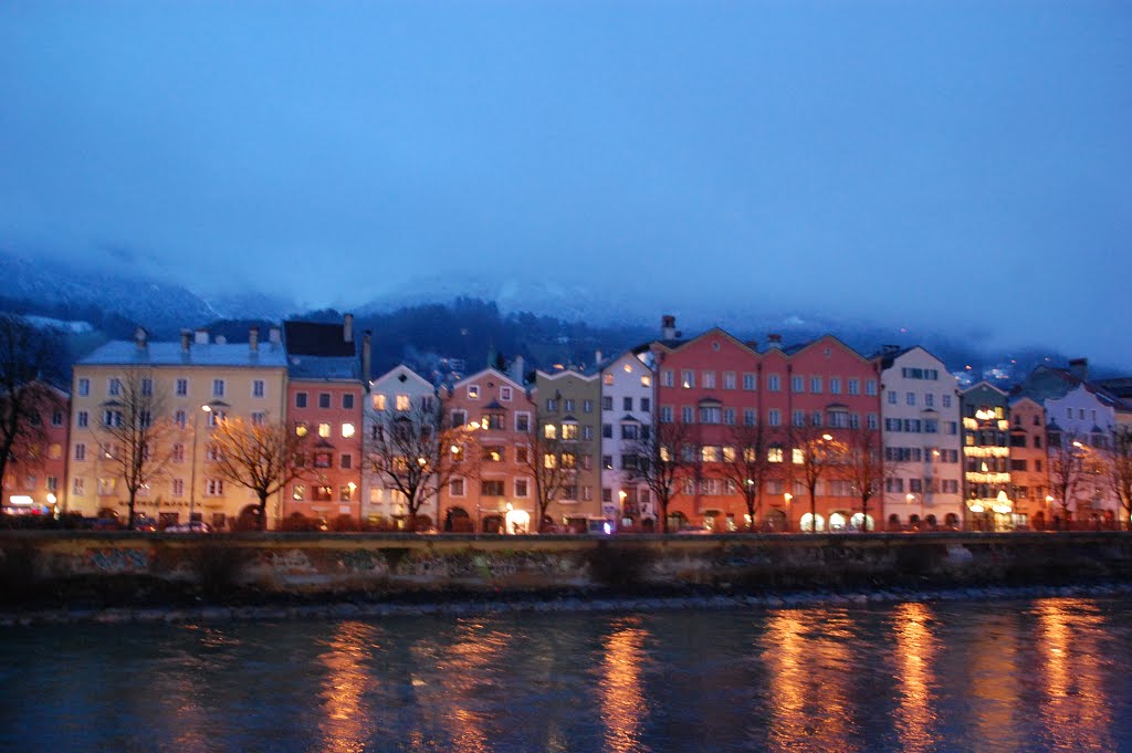 Innsbruck in der Abenddämmerung