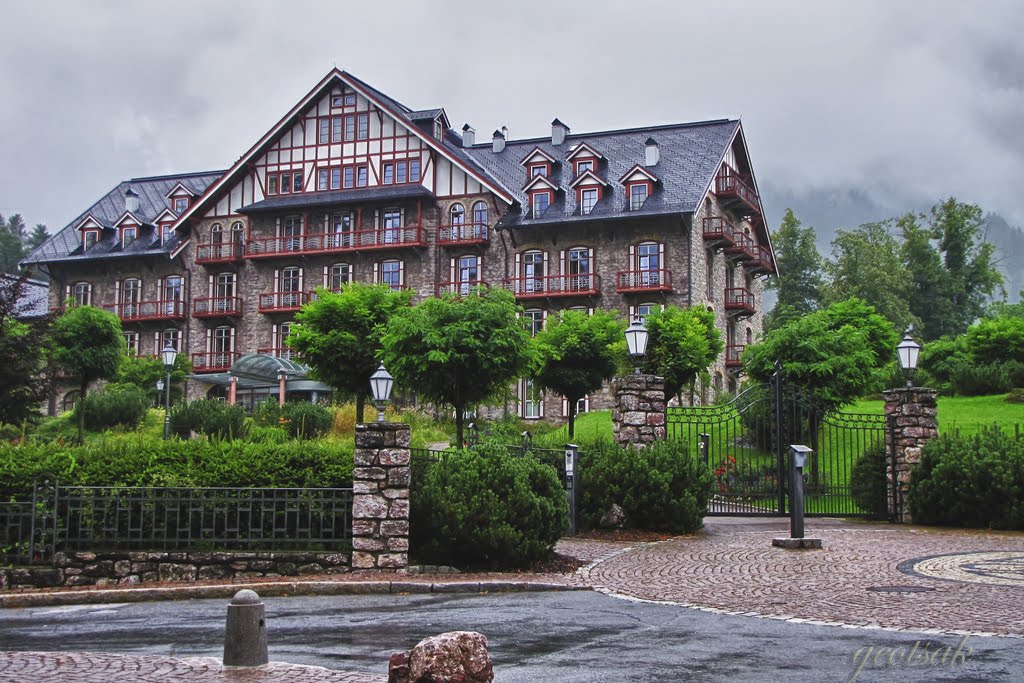 A rainy day in Kitzbuhel, Austria.. by geotsak