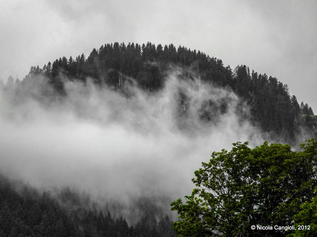 Lower clouds... Kitzbühel (A), 24/08/2012