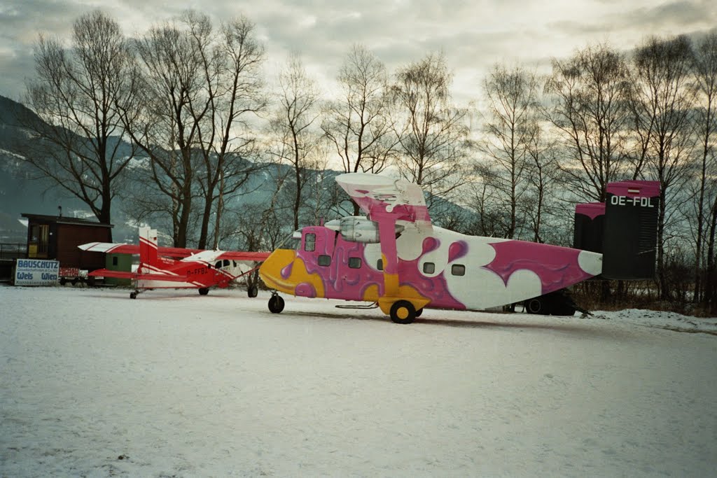 Springerflugzeuge "PINK" SHORT SKYVAN S.C.7 Serie 1 + PILATUS PORTER P-C 6. Sylvester-Boogie 1992 12 bis 1993 01