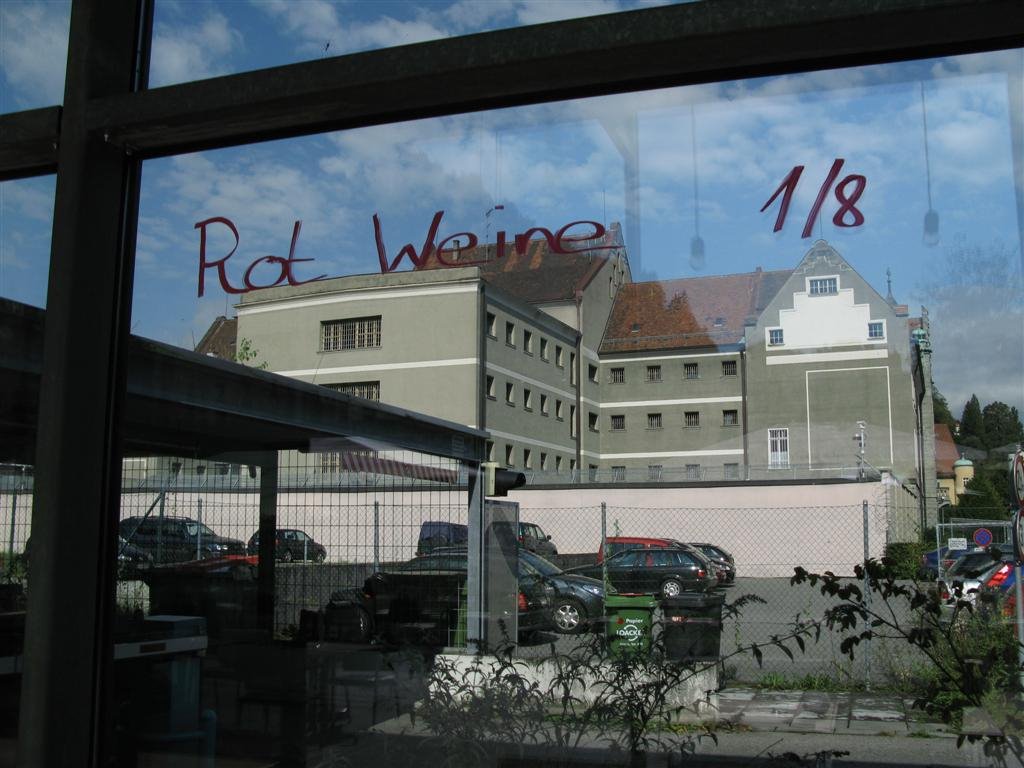 Der Blick vom Cafehaus auf das Gefängnis Feldkirch