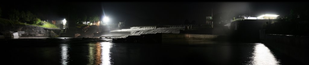 Welser Wehr, Traun Fluß bei Nacht