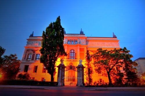 Museum Linz-HDR NR1
