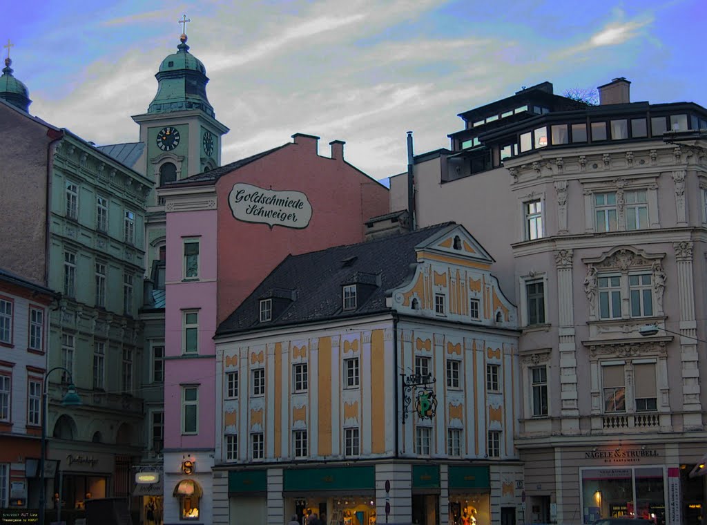 AUT Linz Theatergasse by KWOT {Subtitle: Like a Theater Scene "Σαν σκηνικό θεάτρου" by petinaki}