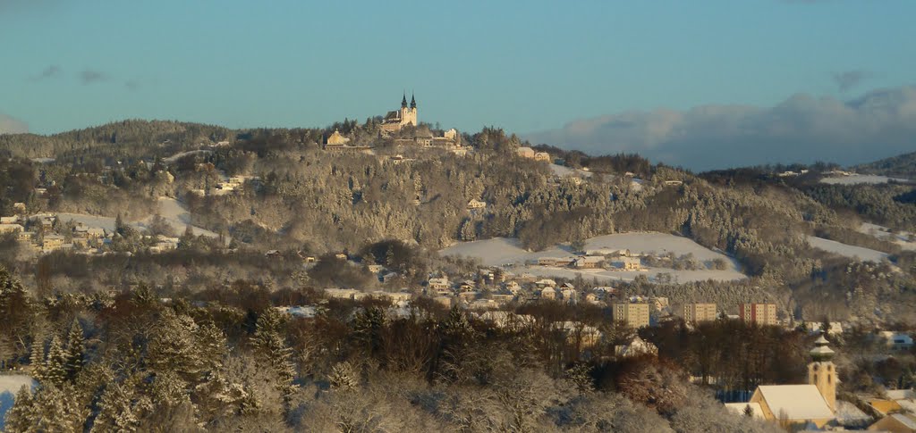 Linz -  Blick  auf Pöstlingberg