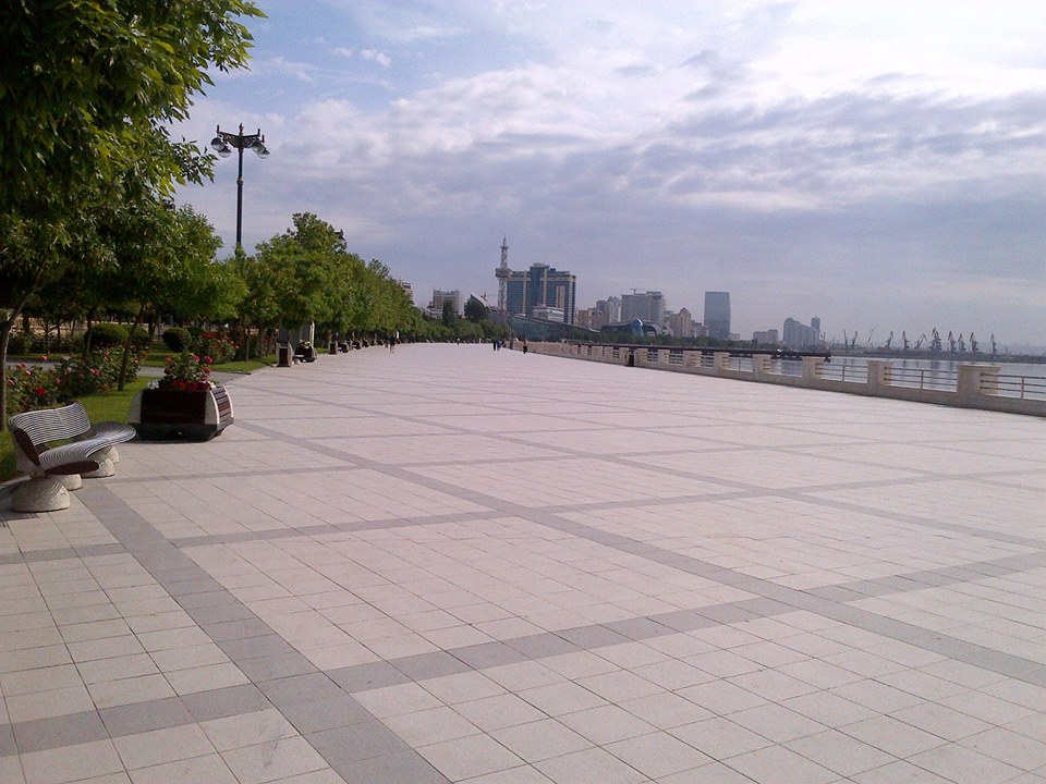 sahil dənizkənarı park bulvar