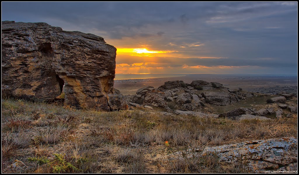 Kichikdash. Gobustan National Park, 2013