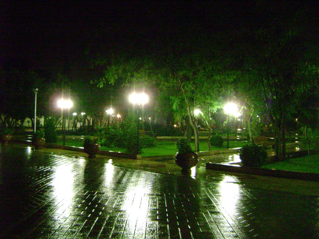 Mashtaga_park_autumn_rain