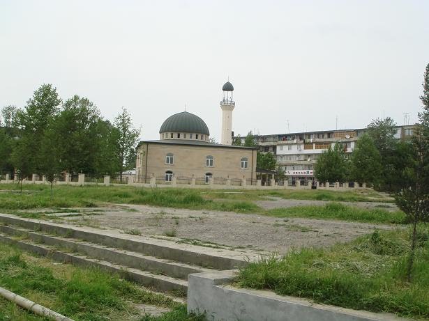 Мечеть на правом берегу